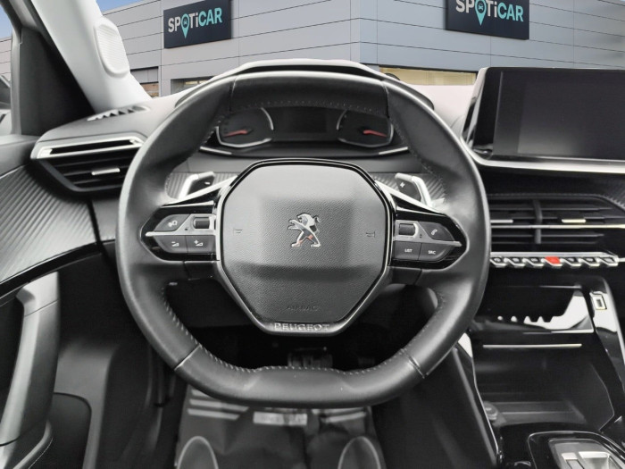 Peugeot 2008 PureTech 130 S&S EAT8 Allure