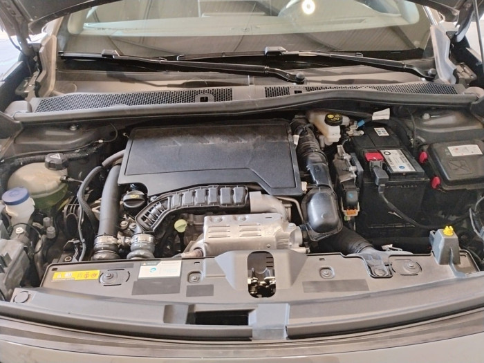 Peugeot 2008 PureTech 100 S&S BVM6 Allure