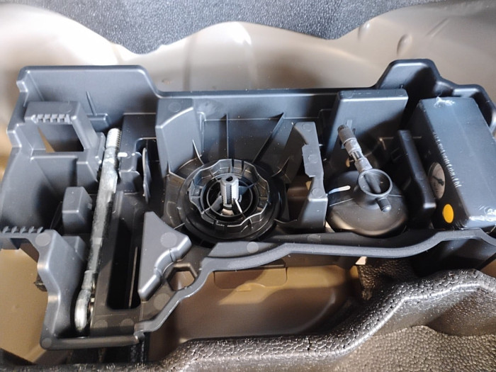 Peugeot 2008 PureTech 100 S&S BVM6 Allure