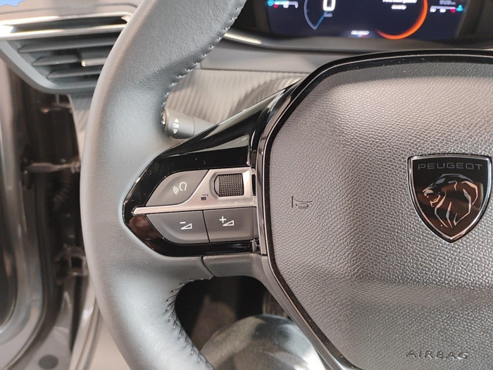 Peugeot 2008 PureTech 100 S&S BVM6 Allure