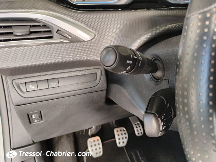 Peugeot 2008 PureTech 130ch S&S BVM6 Crossway
