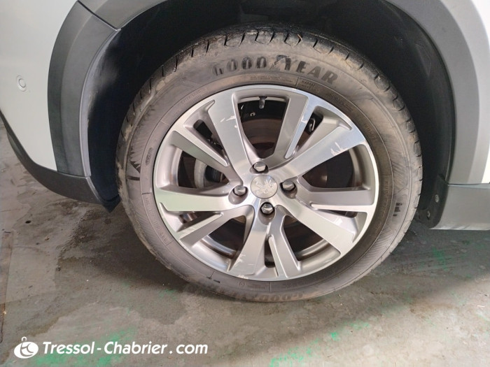 Peugeot 2008 PureTech 130ch S&S BVM6 Crossway