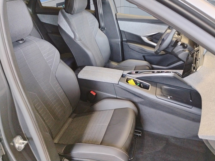 Peugeot 3008 Hybrid 136 e-DCS6 Allure