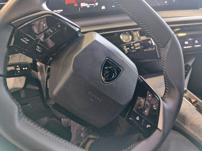 Peugeot 3008 Hybrid 136 e-DCS6 Allure