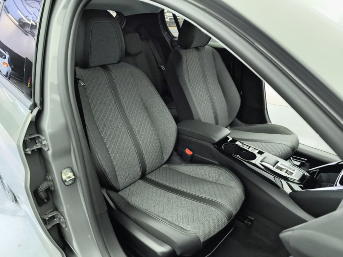 Peugeot 208 Nouvelle Hybrid 145 ch e-DCS6 Allure