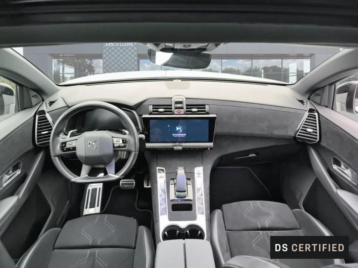 DS DS7 CROSSBACK Hybride E-Tense 300 EAT8 4x4 Performance Line+