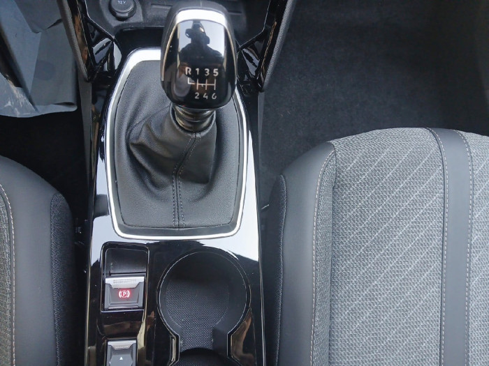 Peugeot 2008 PureTech 100 S&S BVM6 Allure