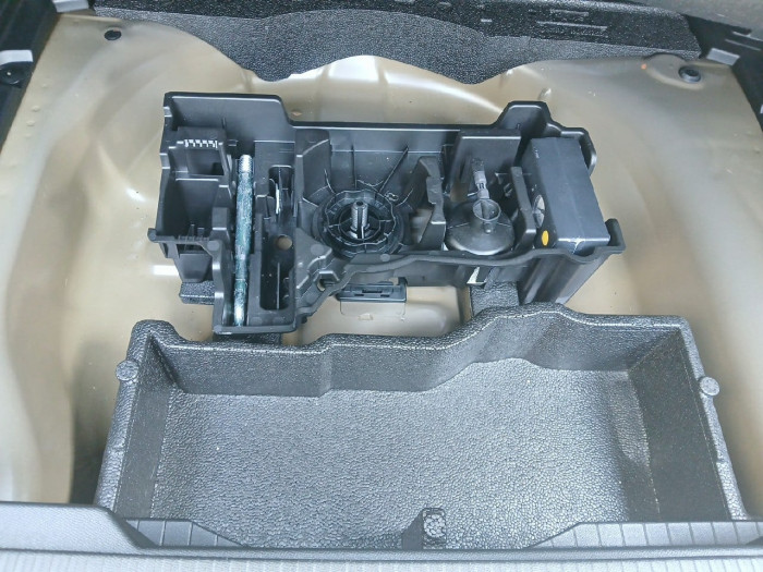 Peugeot 2008 PureTech 100 S&S BVM6 Allure