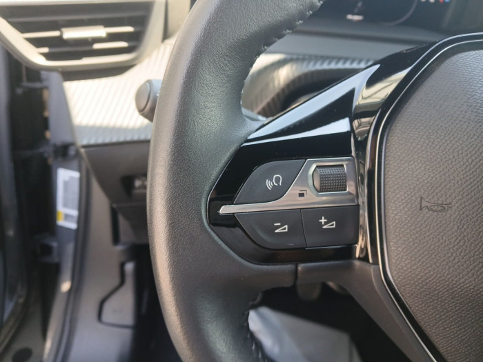 Peugeot 2008 PureTech 100 S&S BVM6 Allure