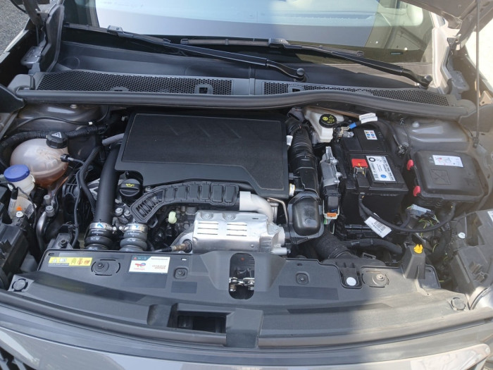 Peugeot 2008 PureTech 100 S&S BVM6 Allure