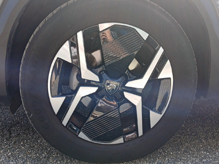 Peugeot 2008 PureTech 100 S&S BVM6 Allure