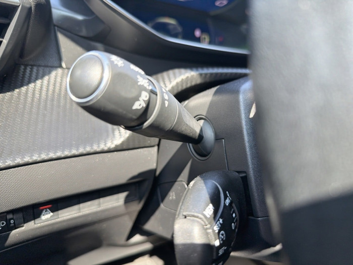 Peugeot 208 BUSINESS ELECTRIQUE Electrique 50 kWh 136ch Allure Business