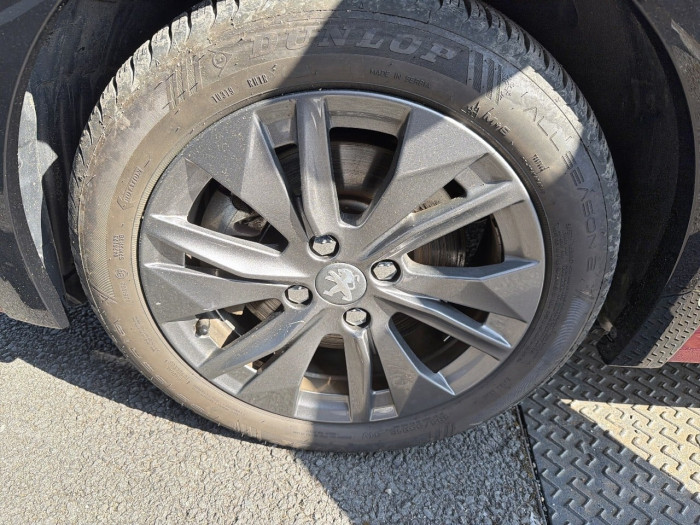 Peugeot 208 BUSINESS ELECTRIQUE Electrique 50 kWh 136ch Allure Business