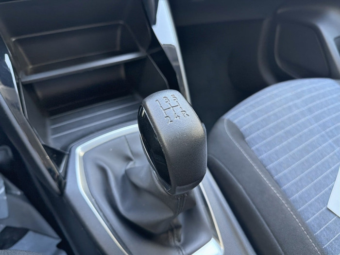 Peugeot 208 PureTech 75 S&S BVM5 Like