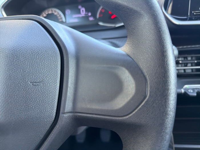 Peugeot 208 PureTech 75 S&S BVM5 Like