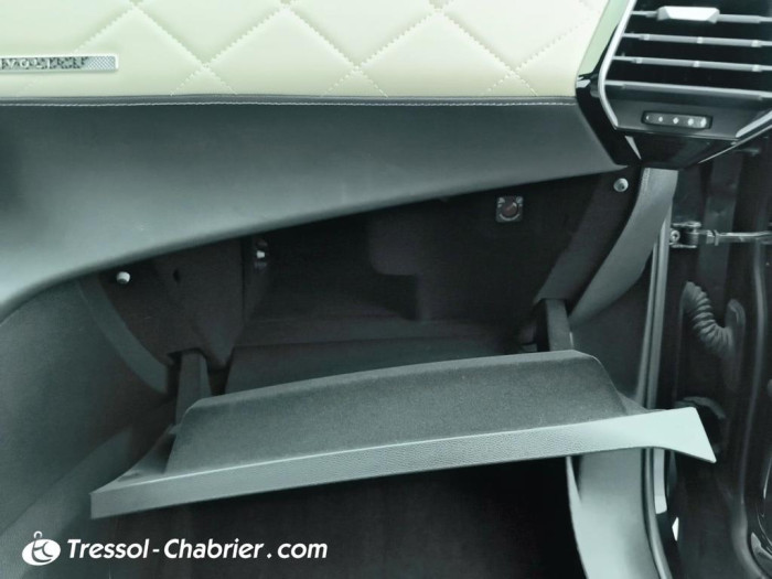 DS DS7 CROSSBACK Hybride E-Tense 225 EAT8 Rivoli