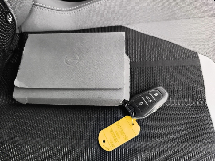 Opel MOKKA ELECTRIQUE 136 ch & Batterie 50 kWh Elegance Business