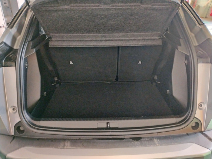 Peugeot 2008 Hybrid 136 e-DCS6 Style