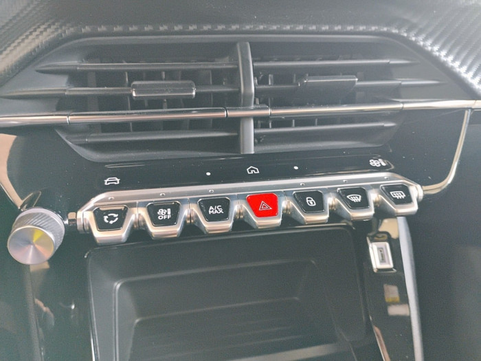 Peugeot 2008 Hybrid 136 e-DCS6 Style