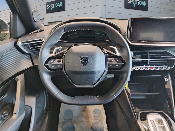 Peugeot 2008 Hybrid 136 e-DCS6 Style