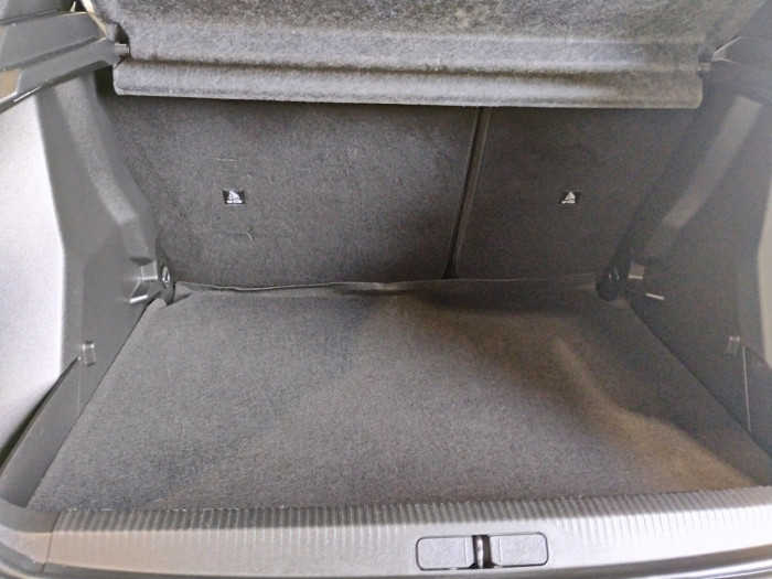Peugeot 2008 Hybrid 136 e-DCS6 Style