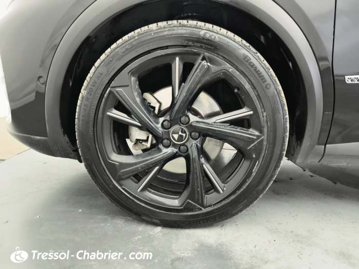 DS DS7 CROSSBACK Hybride E-Tense 300 EAT8 4x4 Louvre