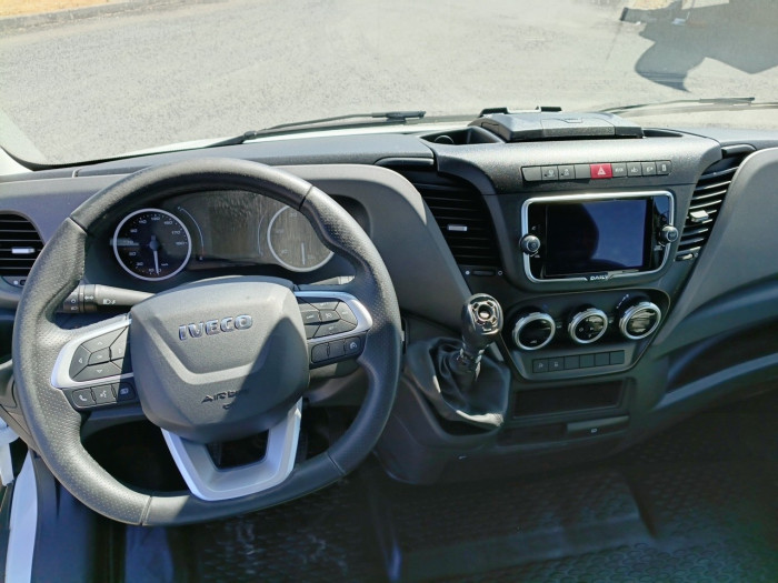 IVECO Daily 35S Fg 35S18H V12
