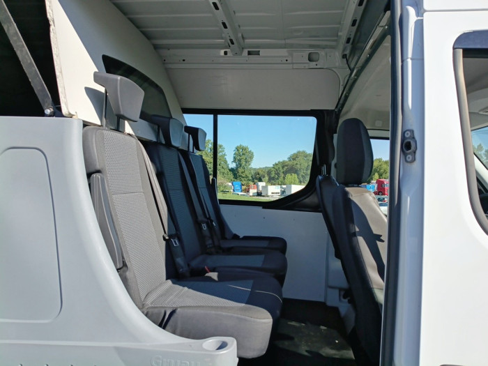 IVECO Daily 35S Fg 35S18H V12