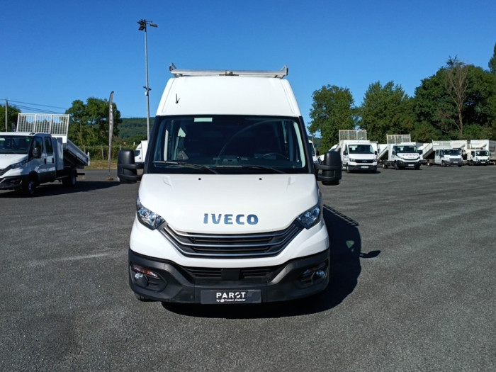 IVECO Daily 35S Fg 35S18H V12