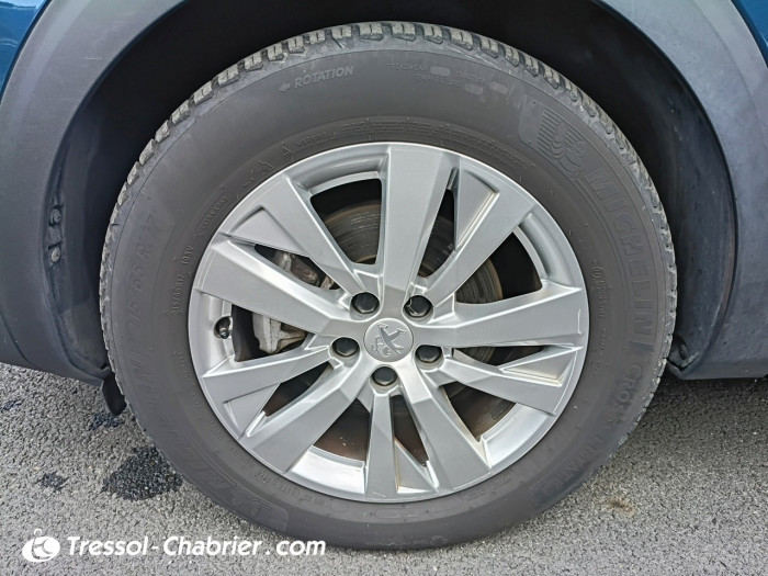 Peugeot 3008 BlueHDi 130ch S&S EAT8 Active Pack