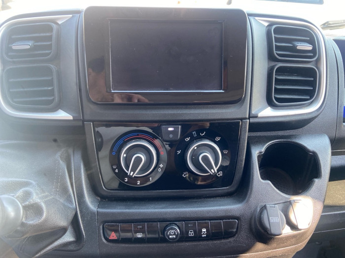 Fiat DUCATO CHASSIS CABINE CC CAISSE 20M3 HAYON+AUV MAXIHD 3.5 L H3-POWER 140 PRO LOUNGE