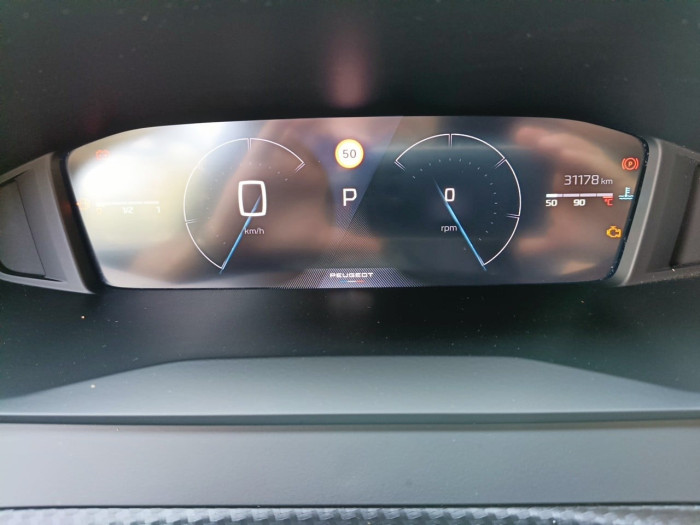 Peugeot 2008 PureTech 130 S&S EAT8 Allure