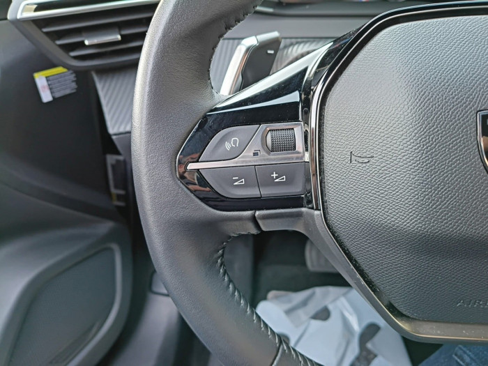 Peugeot 2008 PureTech 130 S&S EAT8 Allure