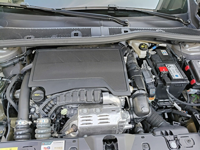 Peugeot 2008 PureTech 130 S&S EAT8 Allure