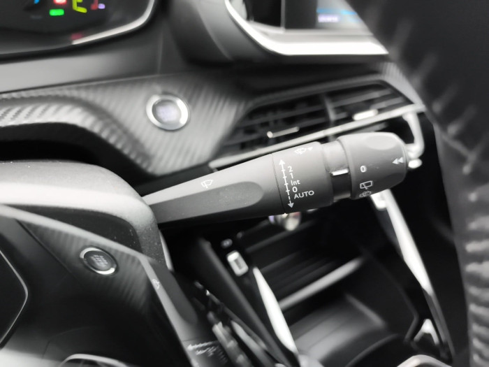 Peugeot 208 ELECTRIQUE 50 kWh 136ch Like