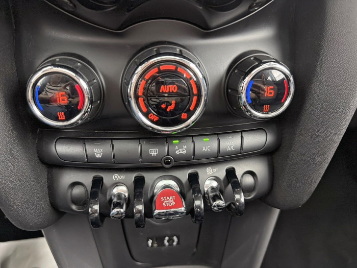 MINI HATCH 3 PORTES F56 Cooper 136 ch Finition Business