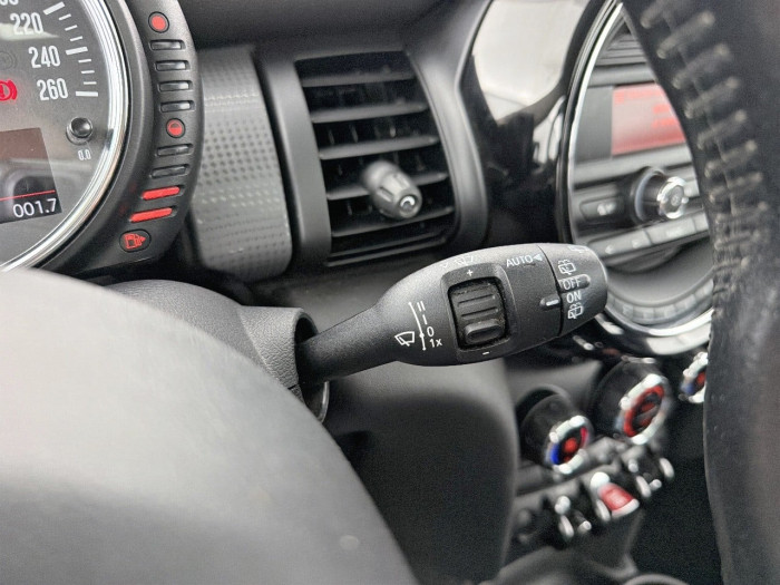 MINI HATCH 3 PORTES F56 Cooper 136 ch Finition Business