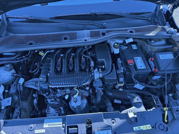 Peugeot 208 PureTech 75 S&S BVM5 Style