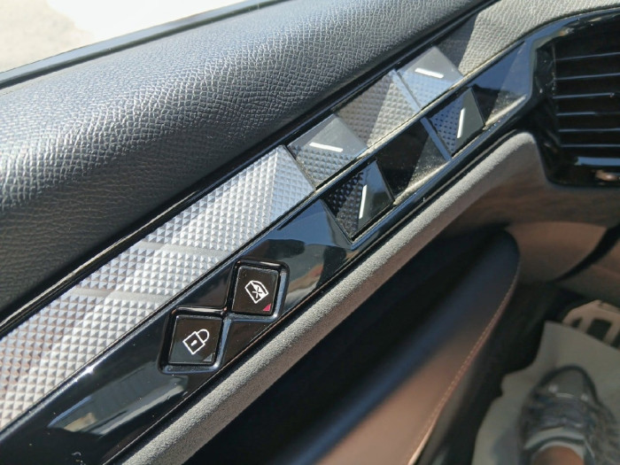 DS DS 4 Hybride E-Tense 225 EAT8 Performance Line