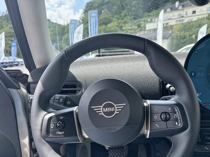 MINI Cooper 3 Portes C 156ch Classic DKG7
