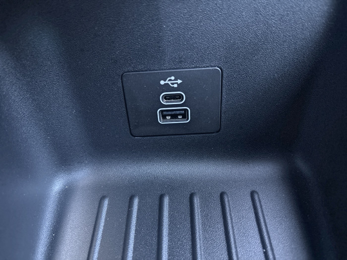 Ford Puma Gen-E 168ch Standard Range 43 kWh Sound Edition