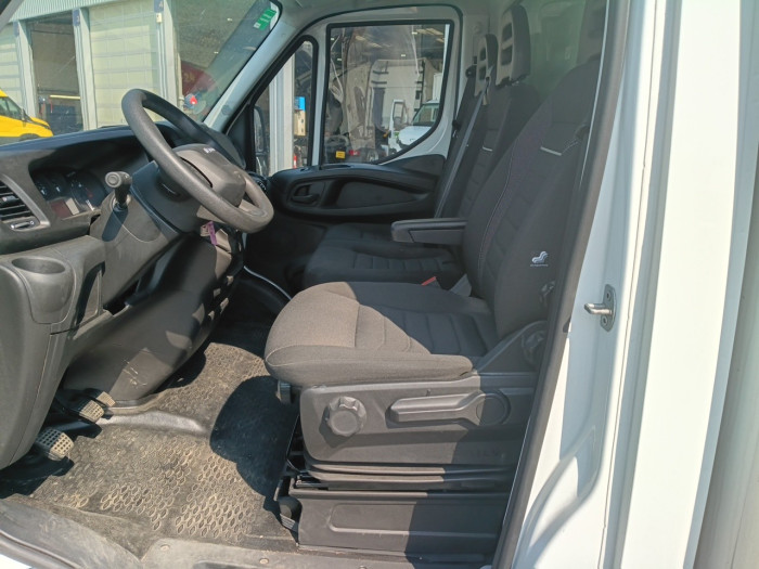 IVECO Daily CCb 35C16H empattement 4100 3.0