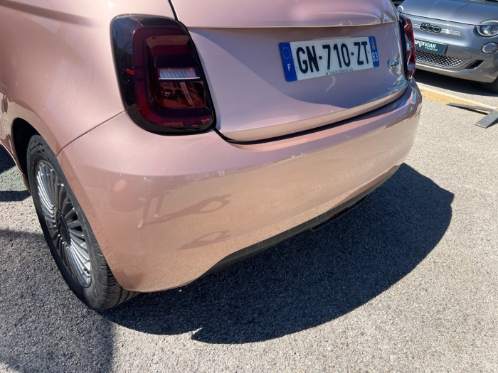 Fiat 500e BERLINE MY22 SERIE 1 STEP 2 500 e 95 ch Icône