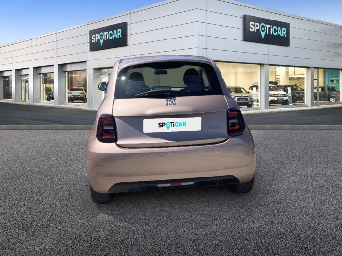 Fiat 500e BERLINE MY22 SERIE 1 STEP 2 500 e 95 ch Icône