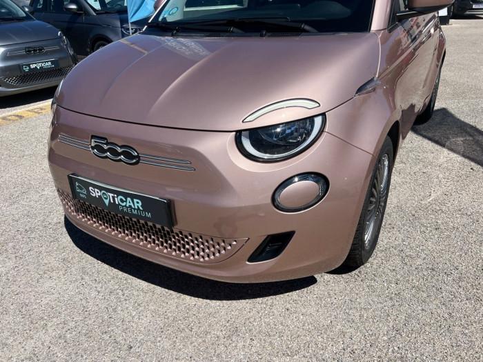 Fiat 500e BERLINE MY22 SERIE 1 STEP 2 500 e 95 ch Icône