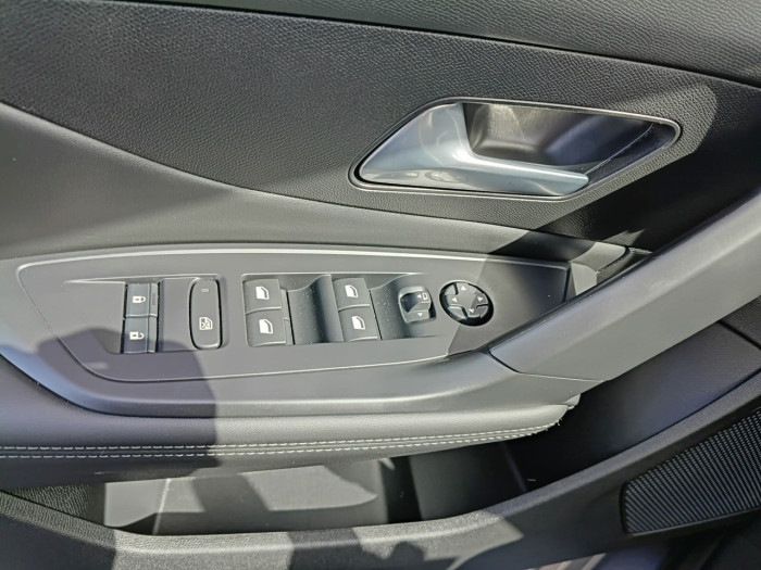 Peugeot 308 Hybrid 145 e-DCS6 Allure