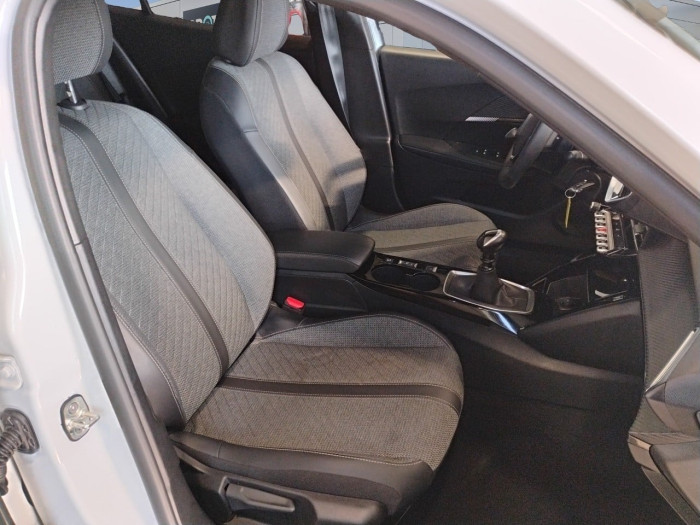 Peugeot 2008 PureTech 100 S&S BVM6 Allure