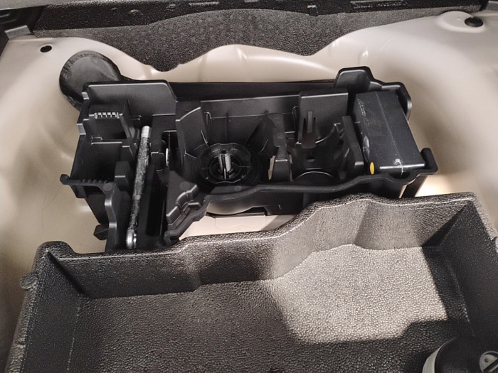 Peugeot 2008 PureTech 100 S&S BVM6 Allure