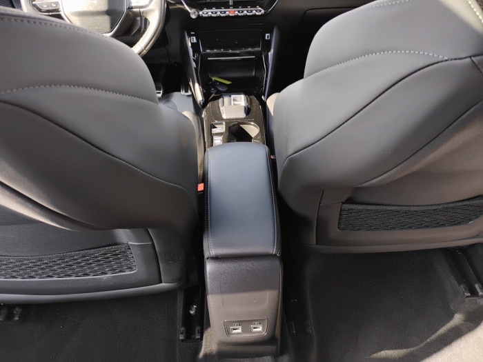 Peugeot 208 PureTech 130 S&S EAT8 GT