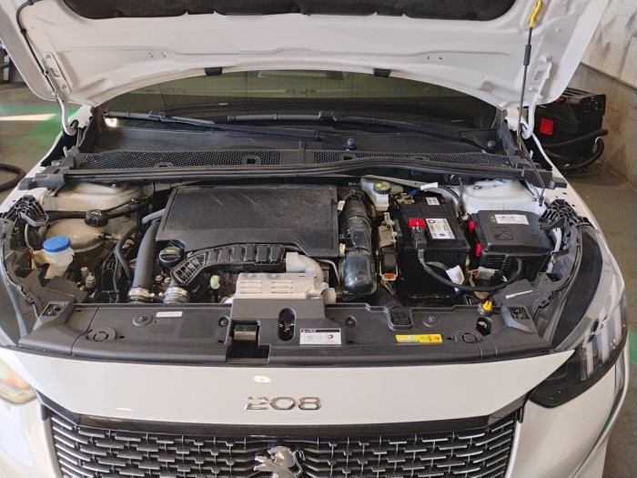Peugeot 208 PureTech 130 S&S EAT8 GT